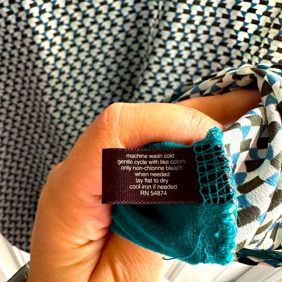 The Limited patterned tank - Picture 3 of 4